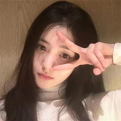 在此一群